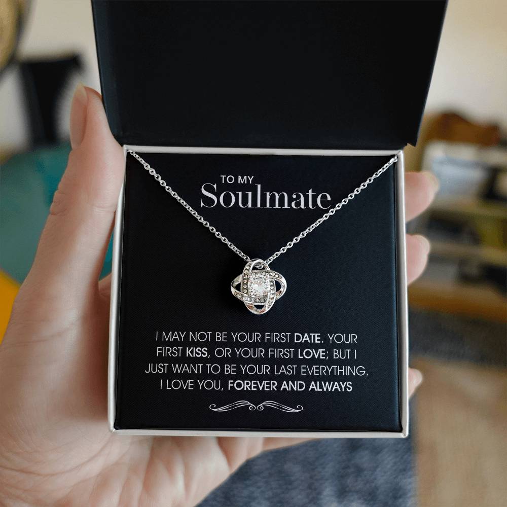 Make Her Cry With This Beautiful Necklace